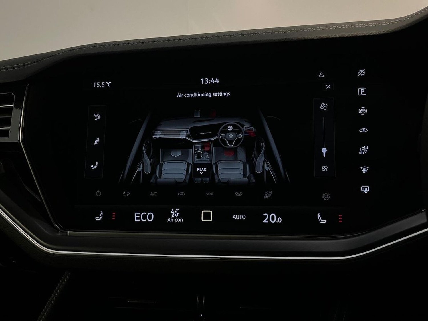 Used Volkswagen Touareg 2025 for sale - 76650150: Photo 12