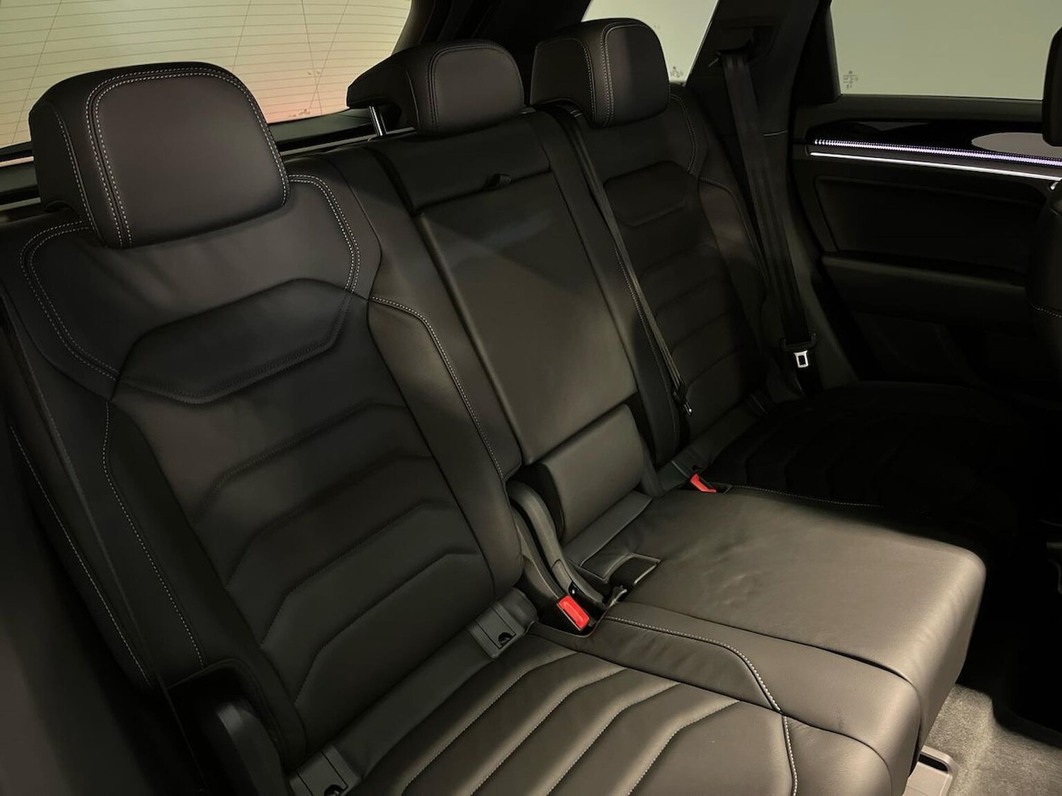 Used Volkswagen Touareg 2025 for sale - 76650150: Photo 16