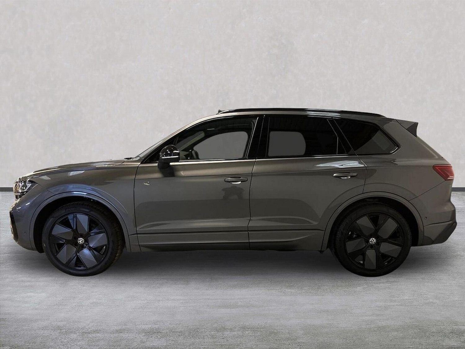 Used Volkswagen Touareg 2025 for sale - 76650150: Photo 19