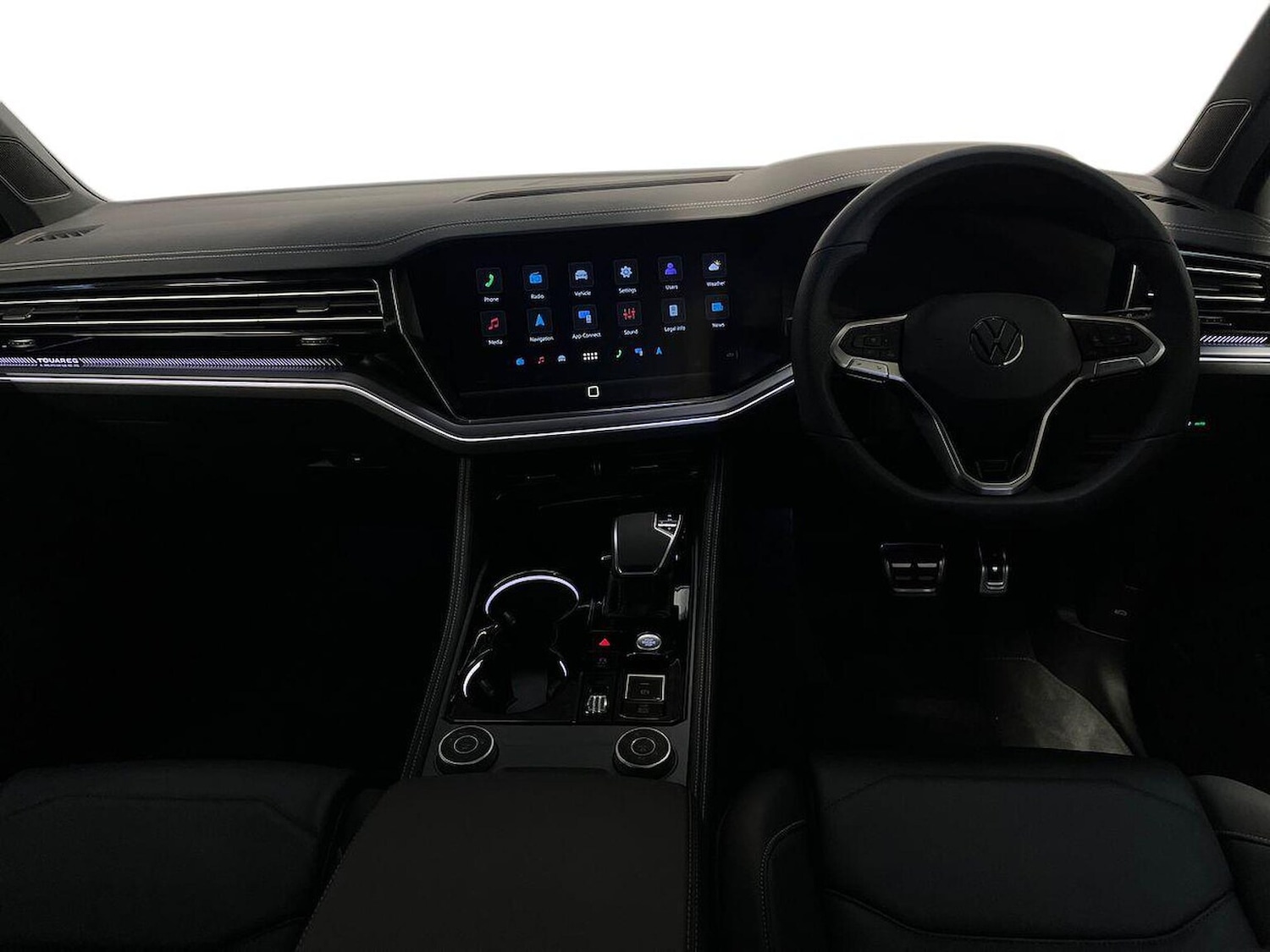 Used Volkswagen Touareg 2025 for sale - 76650150: Photo 8