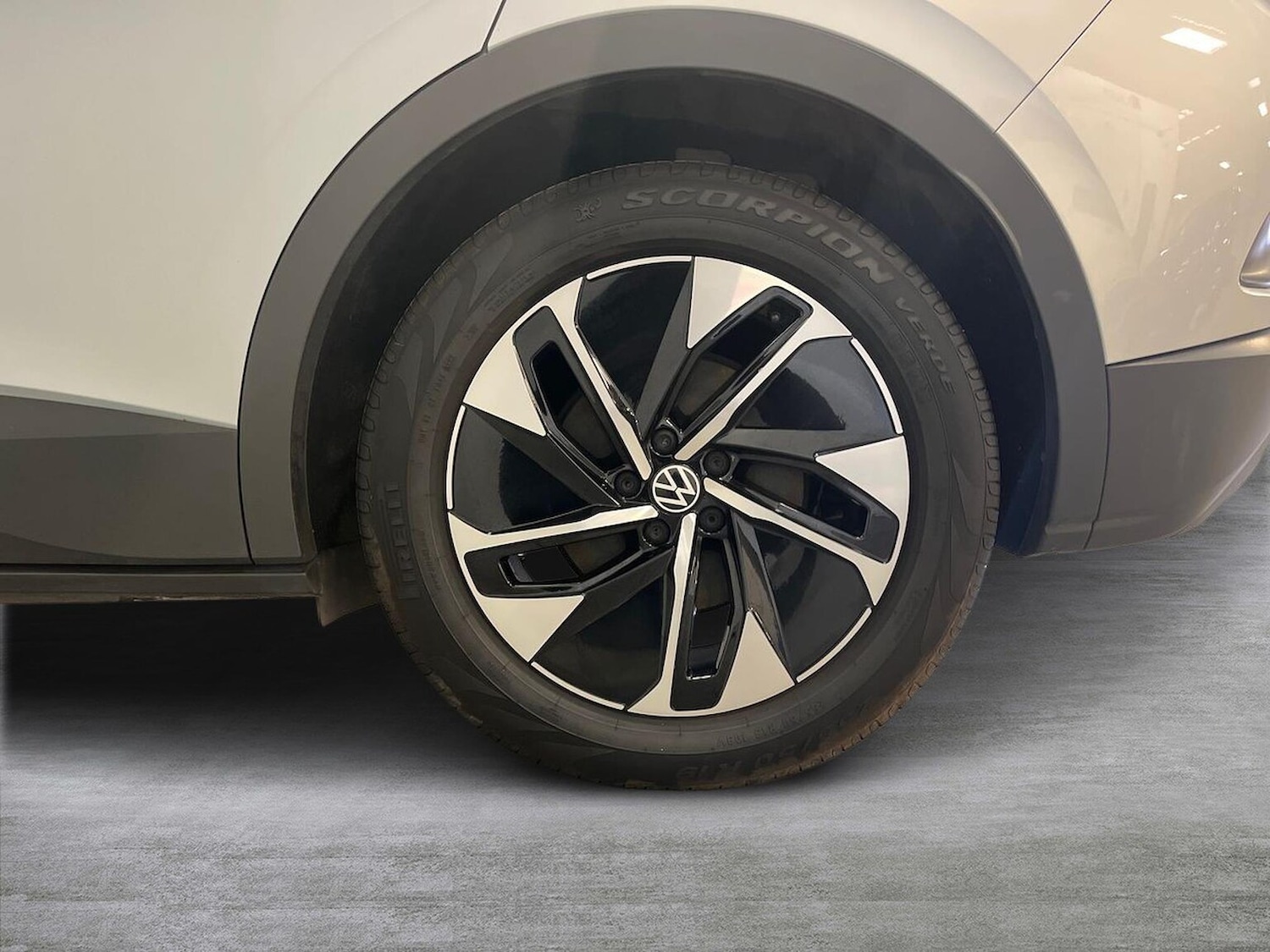 Used Volkswagen ID.4 2021 for sale - 76628193: Photo 6