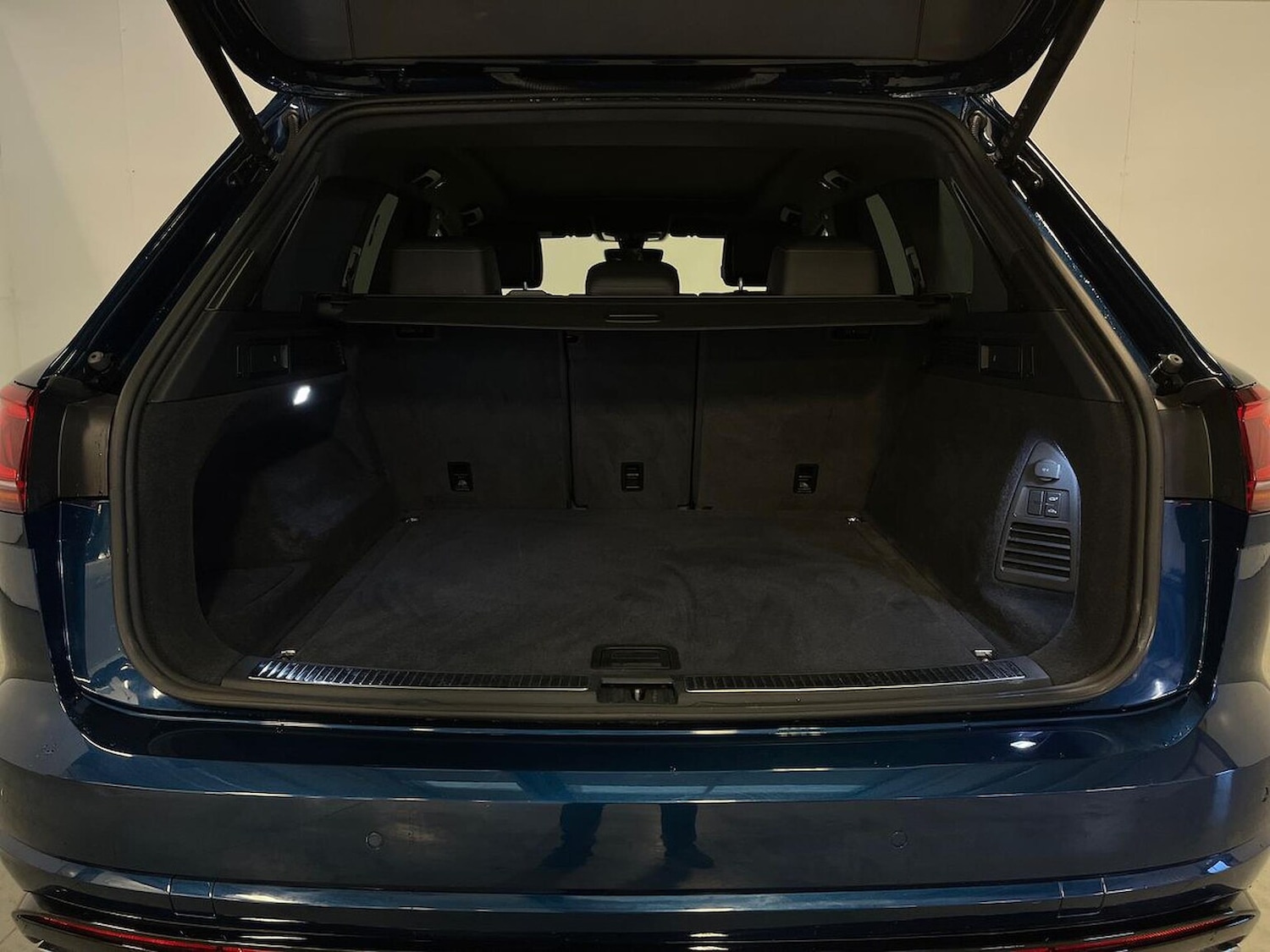 Used Volkswagen Touareg 2022 for sale - 76510727: Photo 17