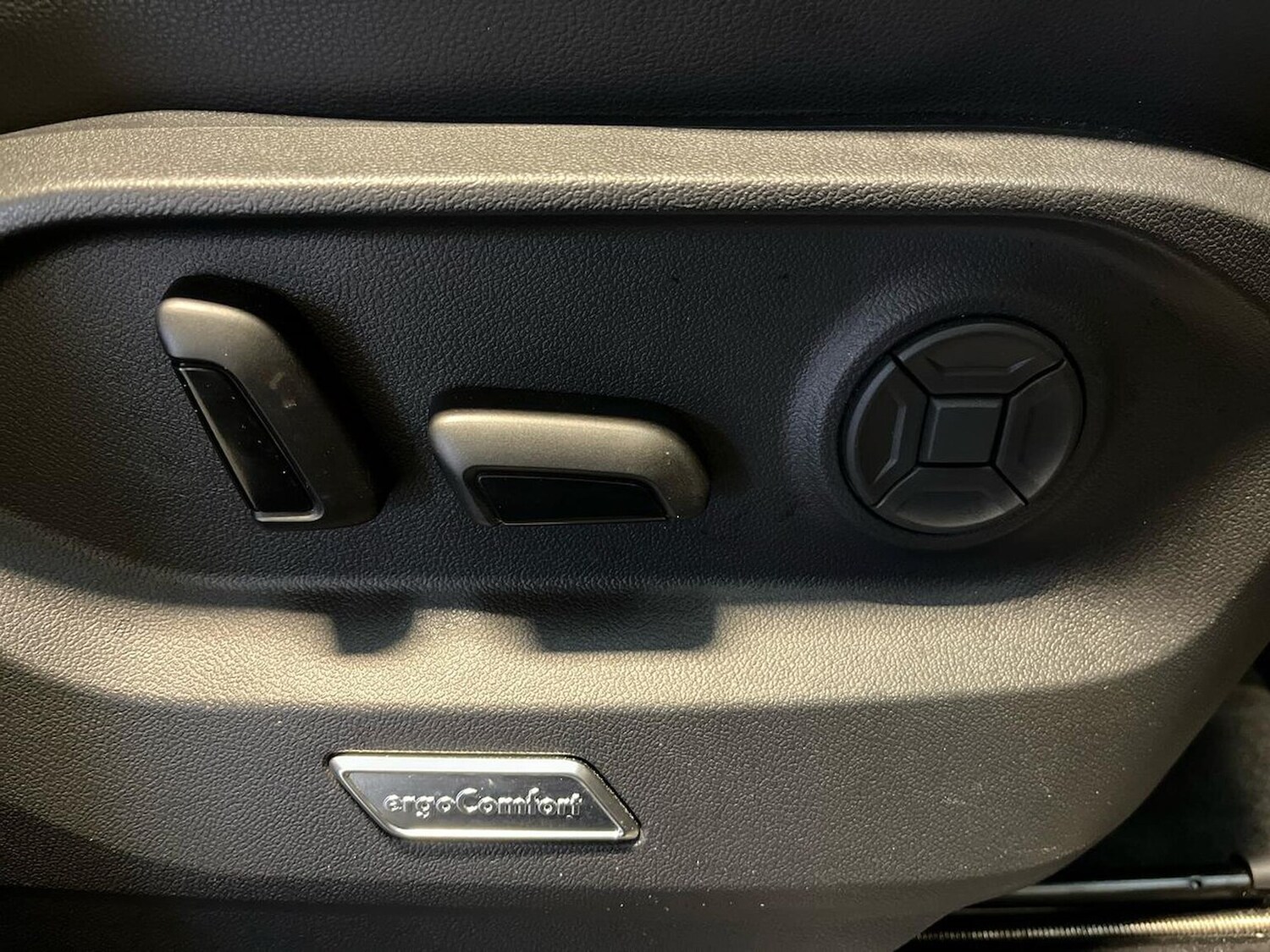 Used Volkswagen Touareg 2022 for sale - 76510727: Photo 30