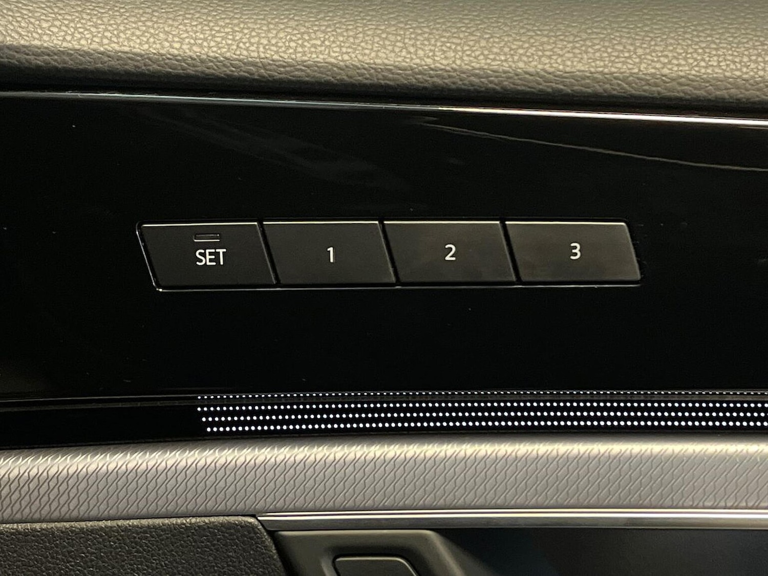 Used Volkswagen Touareg 2022 for sale - 76510727: Photo 38