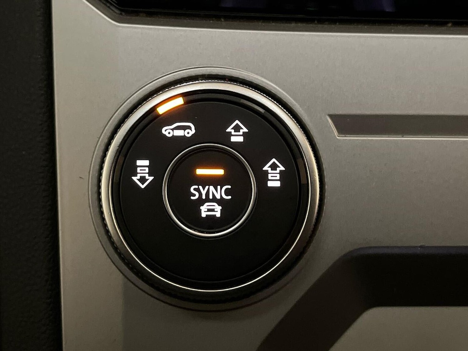 Used Volkswagen Touareg 2022 for sale - 76510727: Photo 40