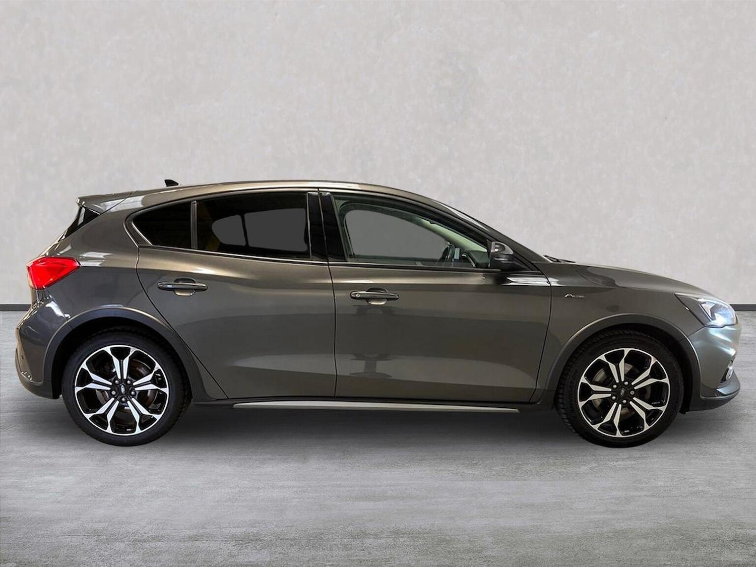 Used Ford Focus 2020 for sale - 76324668: Photo 3