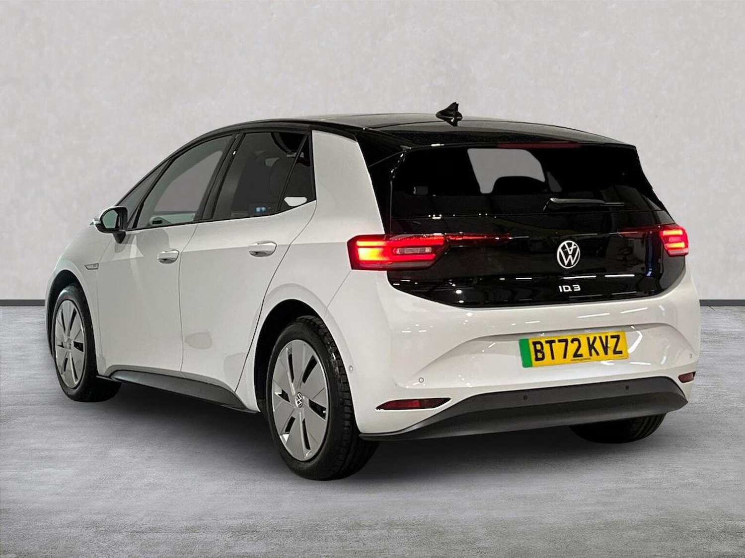 Used Volkswagen ID.3 2022 for sale - 78011622: Photo 2