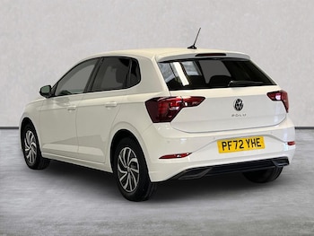 Used Volkswagen Polo 2023 for sale - 76492410: Photo