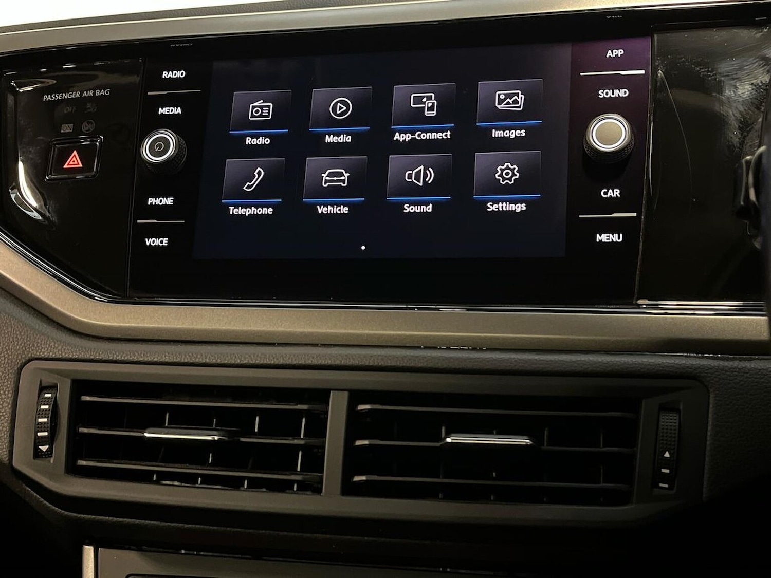 Used Volkswagen Polo 2018 for sale - 76455312: Photo 11