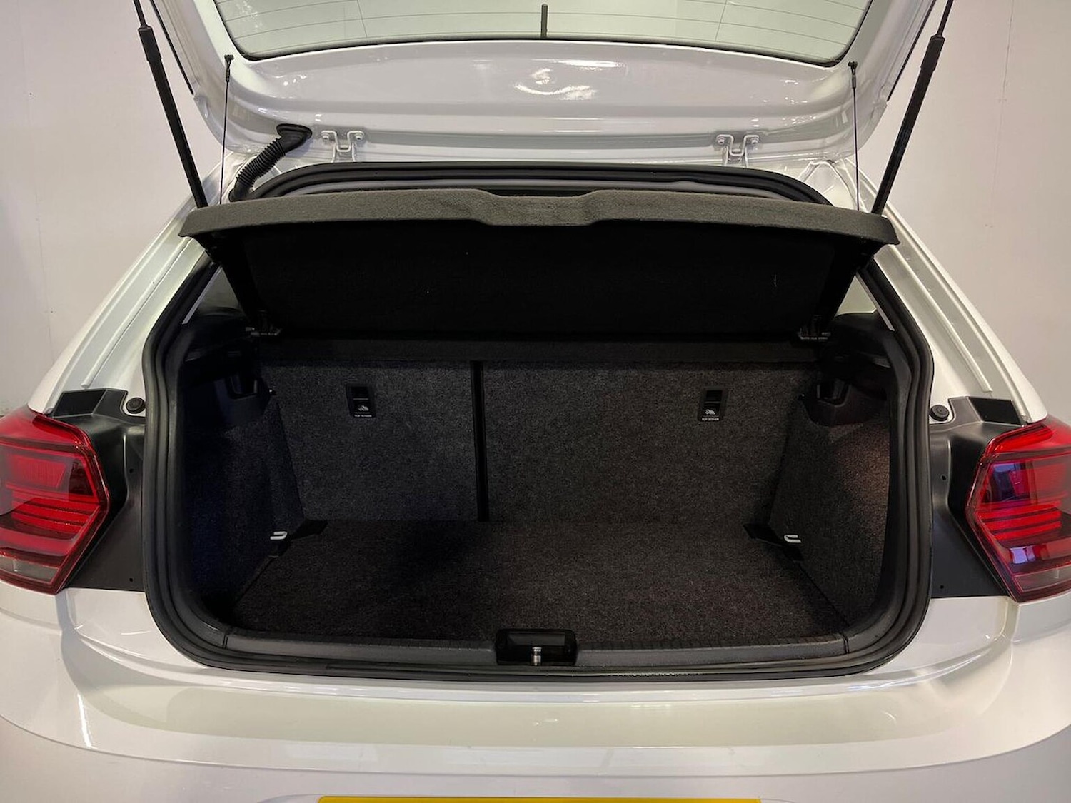 Used Volkswagen Polo 2018 for sale - 76455312: Photo 17