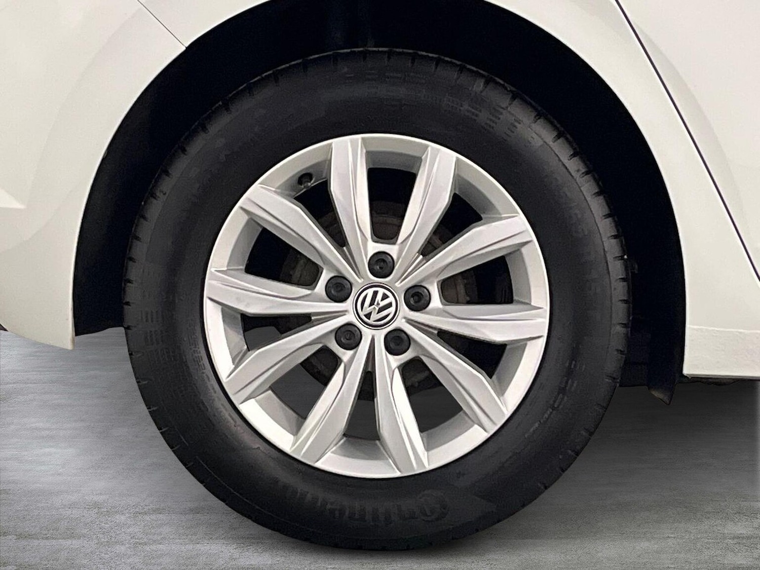 Used Volkswagen Polo 2018 for sale - 76455312: Photo 6