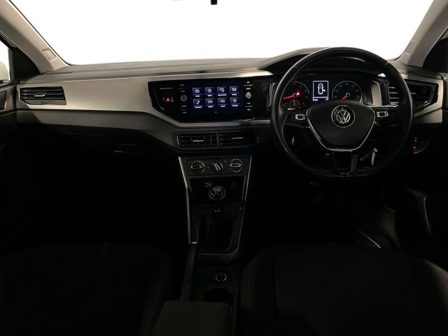 Used Volkswagen Polo 2018 for sale - 76455312: Photo 8