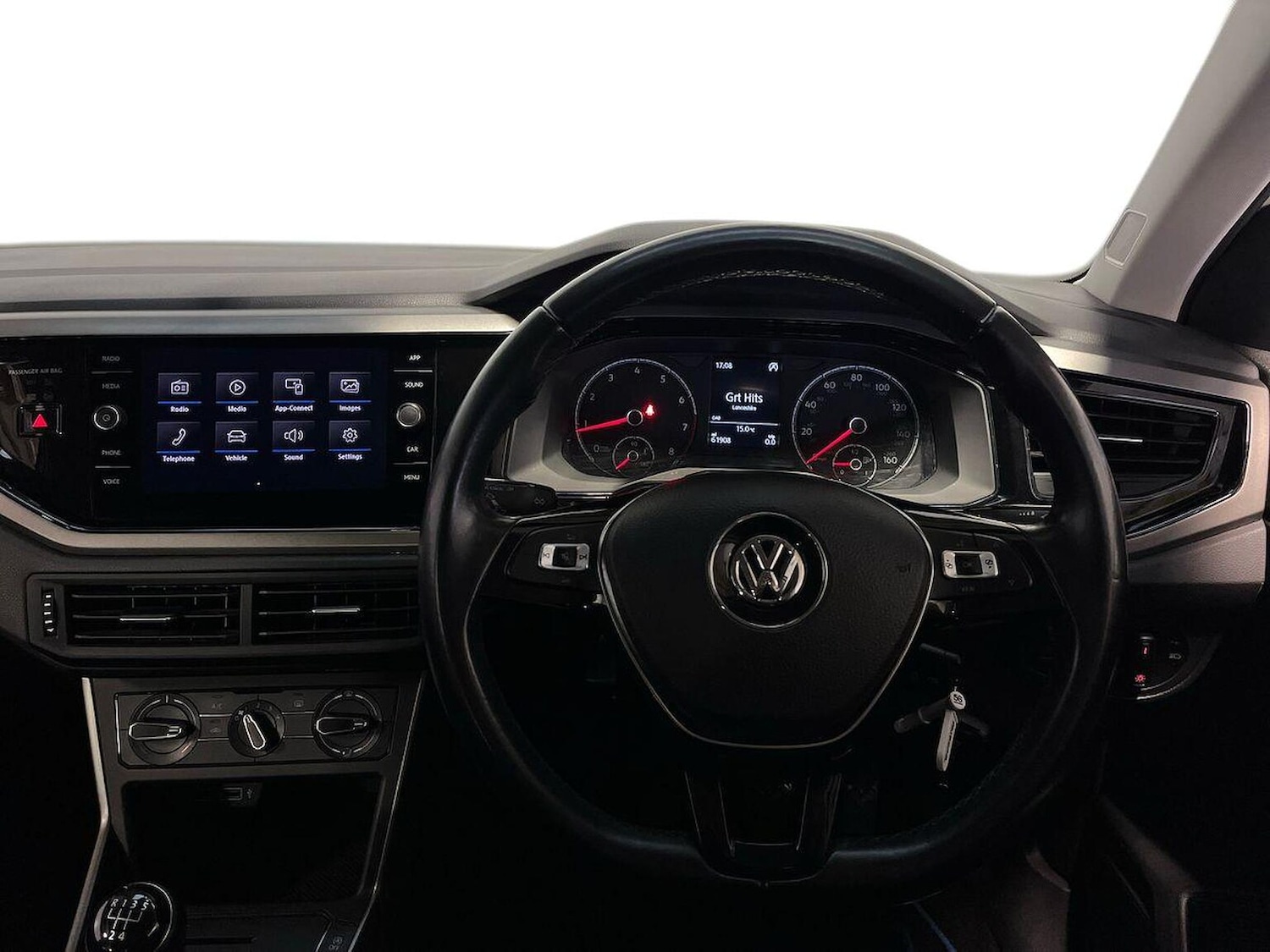 Used Volkswagen Polo 2018 for sale - 76455312: Photo 9