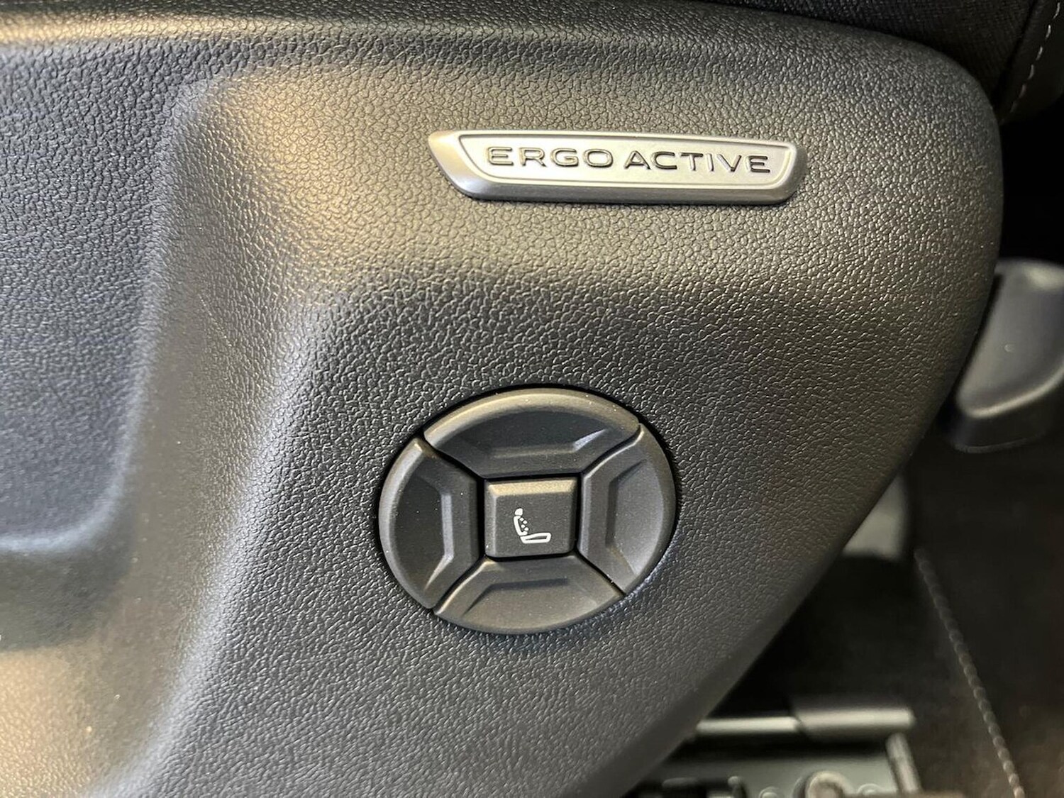 Used Volkswagen Tiguan 2025 for sale - 77530571: Photo 32