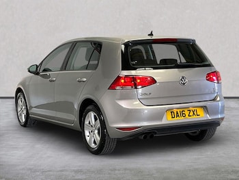 Used Volkswagen Golf 2016 for sale - 78420833: Photo