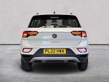 Used Volkswagen T-Roc 2022 for sale - 79069260: Photo