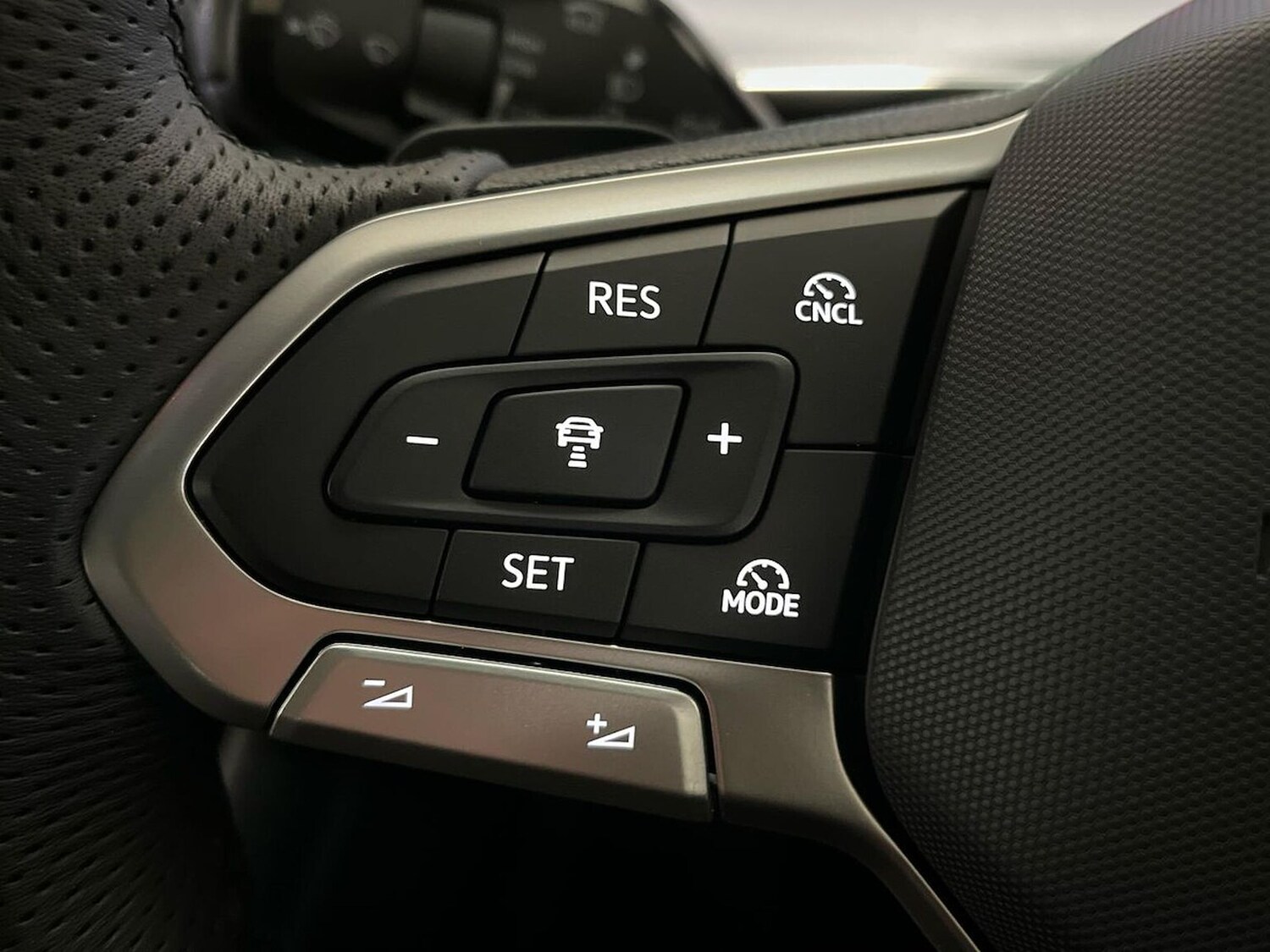 Used Volkswagen Touran 2026 for sale - 77938250: Photo 27