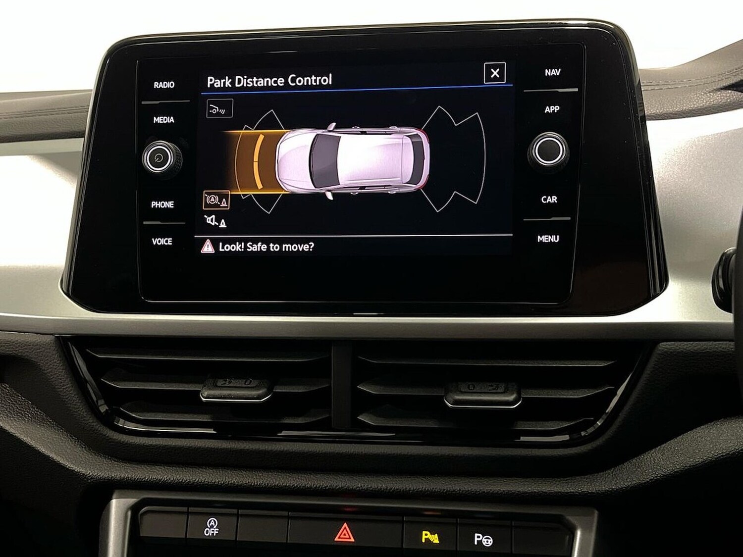 Used Volkswagen T-Roc 2026 for sale - 78195902: Photo 24