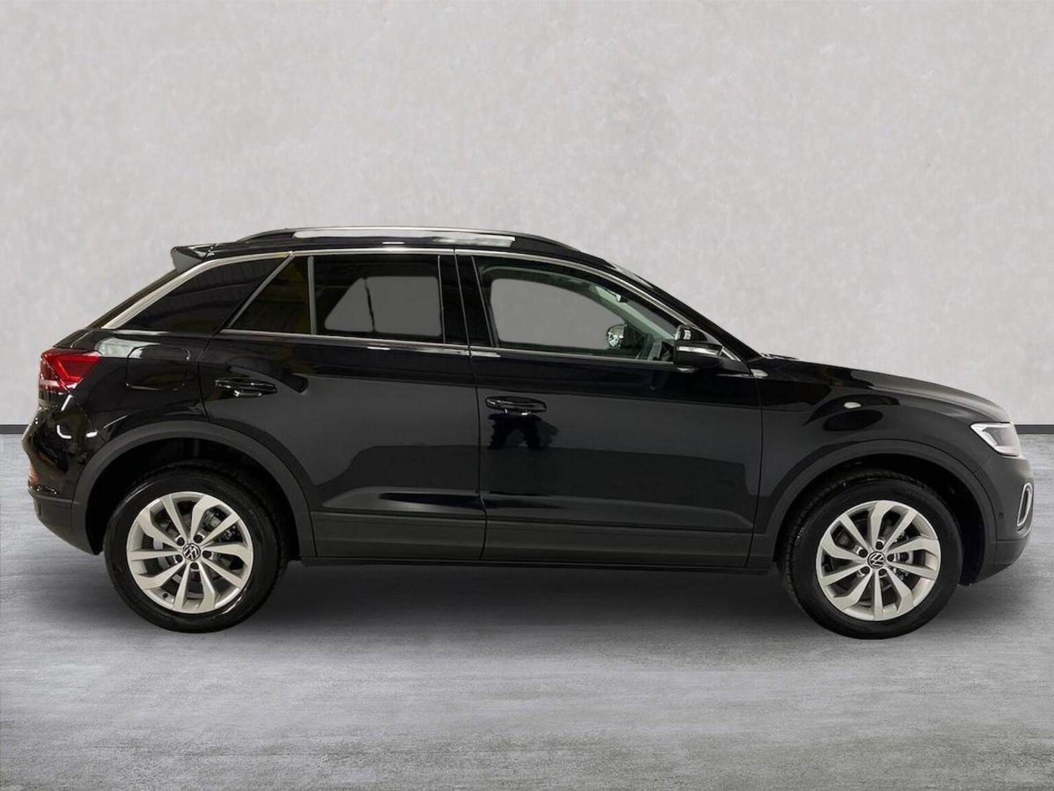 Used Volkswagen T-Roc 2026 for sale - 78195902: Photo 3
