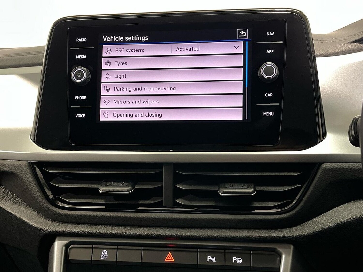 Used Volkswagen T-Roc 2026 for sale - 78195902: Photo 38