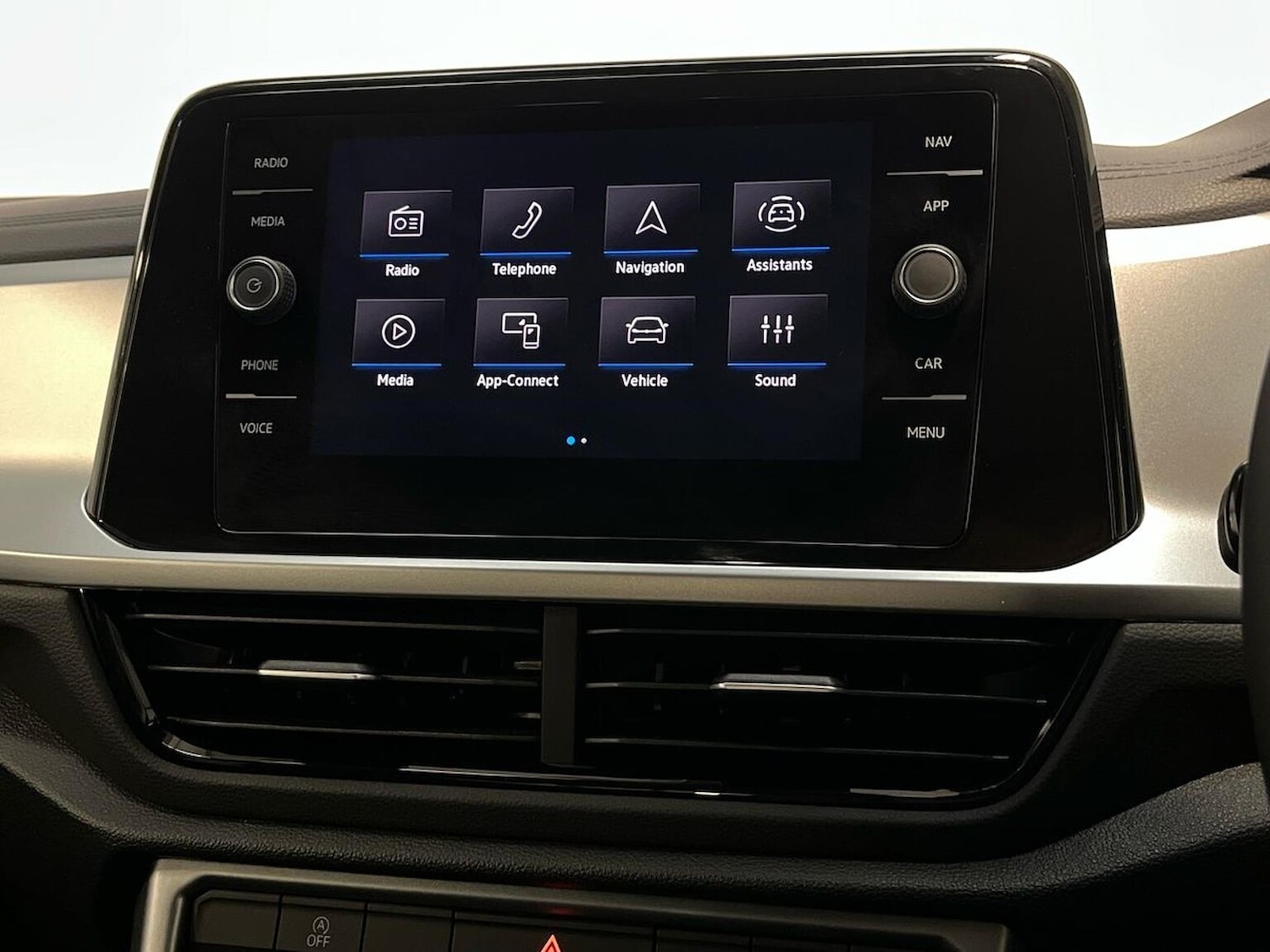 Used Volkswagen T-Roc 2025 for sale - 76504986: Photo 11