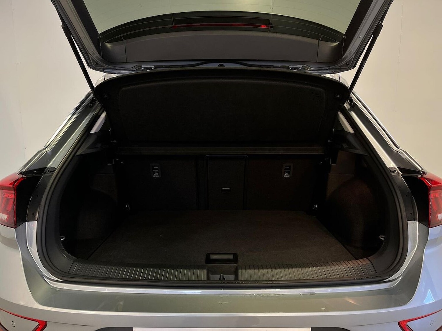 Used Volkswagen T-Roc 2025 for sale - 76504986: Photo 17