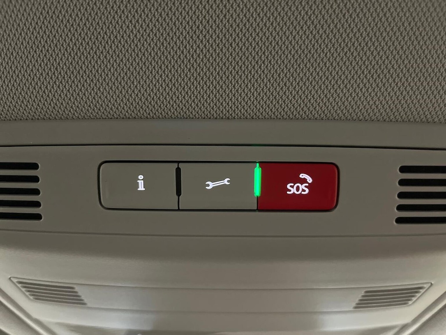 Used Volkswagen T-Roc 2025 for sale - 76504986: Photo 30