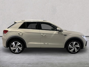 Used Volkswagen T-Roc 2022 for sale - 77715396: Photo
