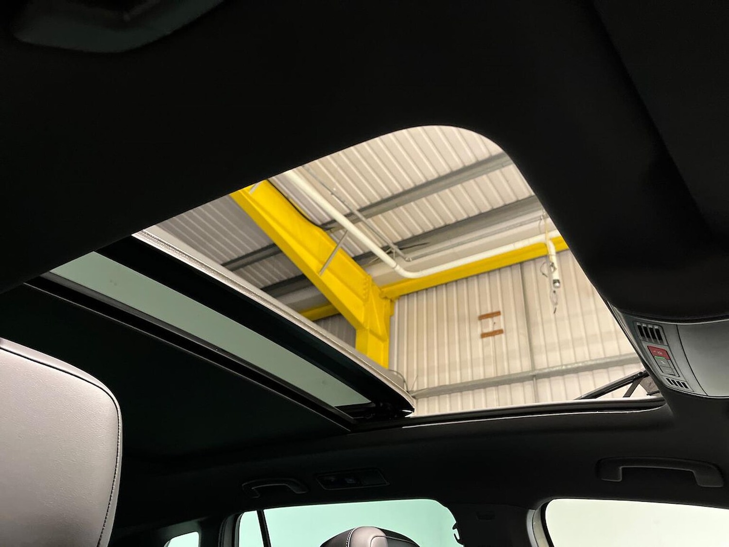 Used Volkswagen Tiguan 2023 for sale - 76799378: Photo 32