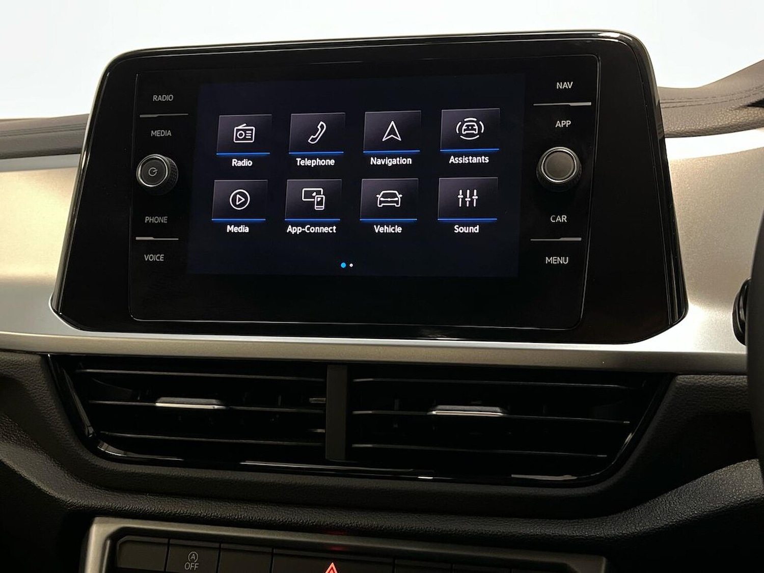 Used Volkswagen T-Roc 2025 for sale - 76492418: Photo 11