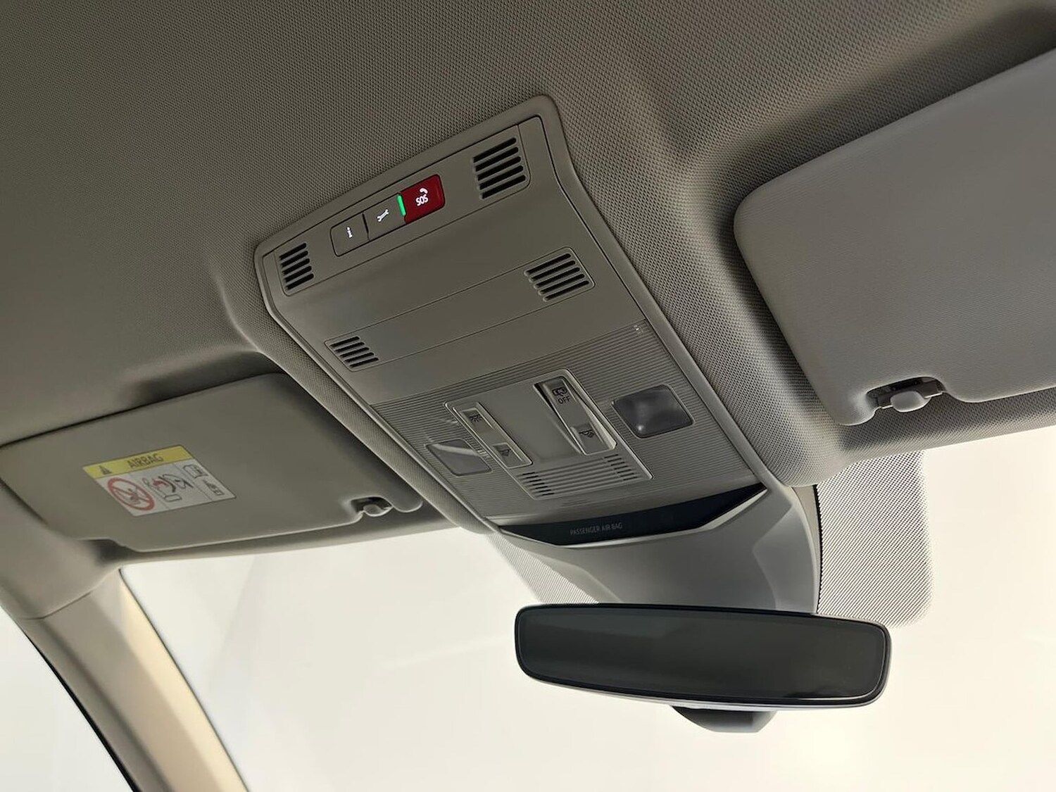 Used Volkswagen T-Roc 2025 for sale - 76492418: Photo 14