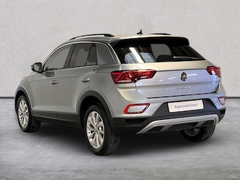 Used Volkswagen T-Roc 2025 for sale - 76492418: Photo
