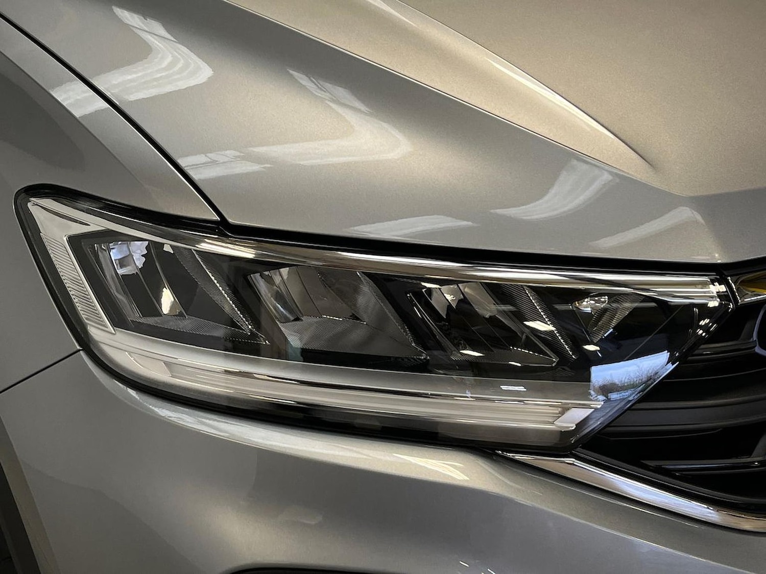 Used Volkswagen T-Roc 2025 for sale - 76492418: Photo 34