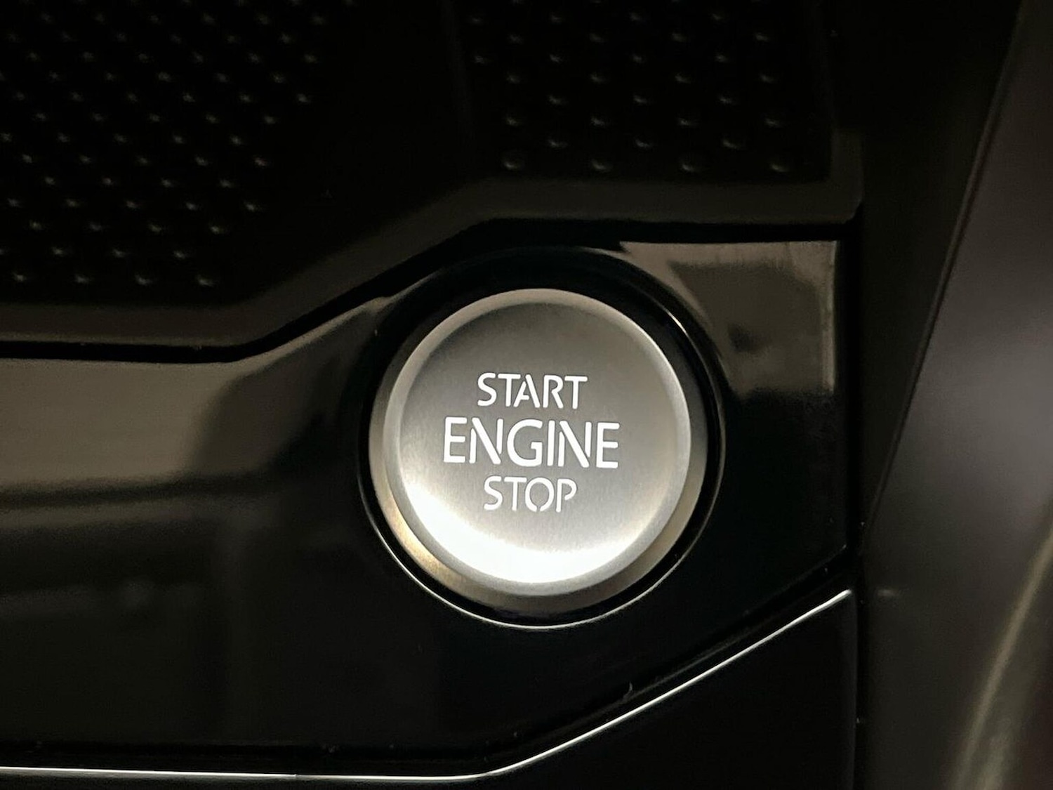 Used Volkswagen T-Roc 2025 for sale - 76492418: Photo 39