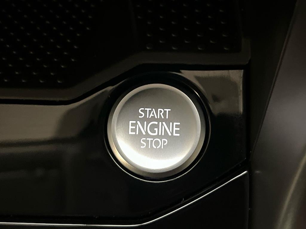 Used Volkswagen T-Roc 2025 for sale - 76492418: Photo 41