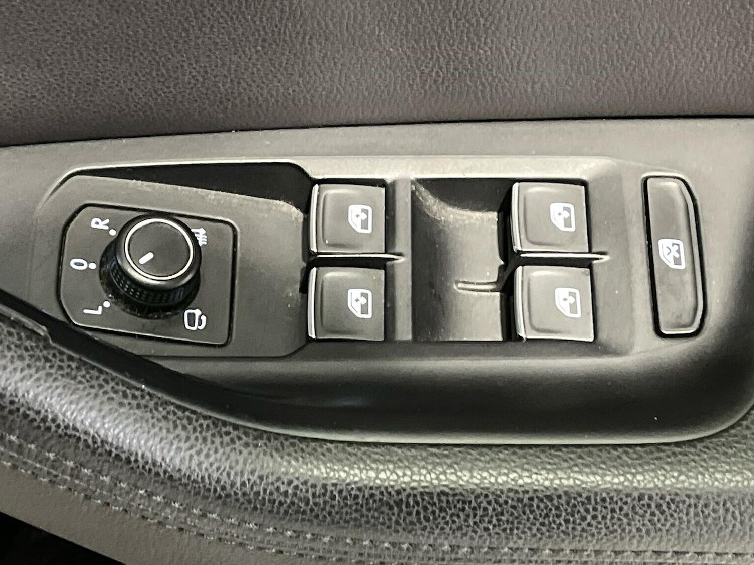 Used Volkswagen Passat 2016 for sale - 77888606: Photo 21