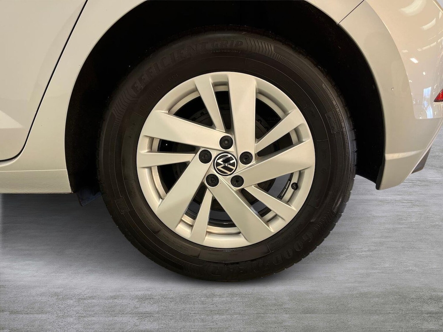 Used Volkswagen Polo 2022 for sale - 76555395: Photo 6