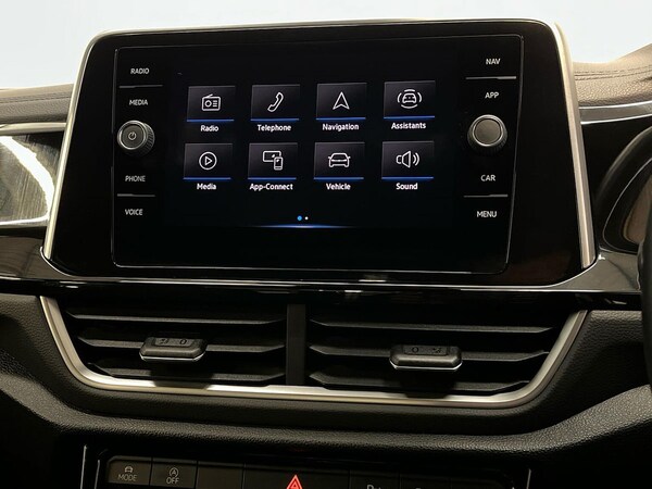 Used Volkswagen T-Roc 2022 for sale - 76232796: Photo 11