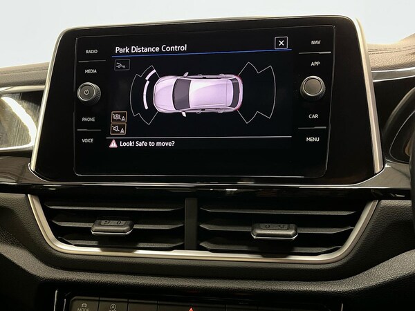 Used Volkswagen T-Roc 2022 for sale - 76232796: Photo 25