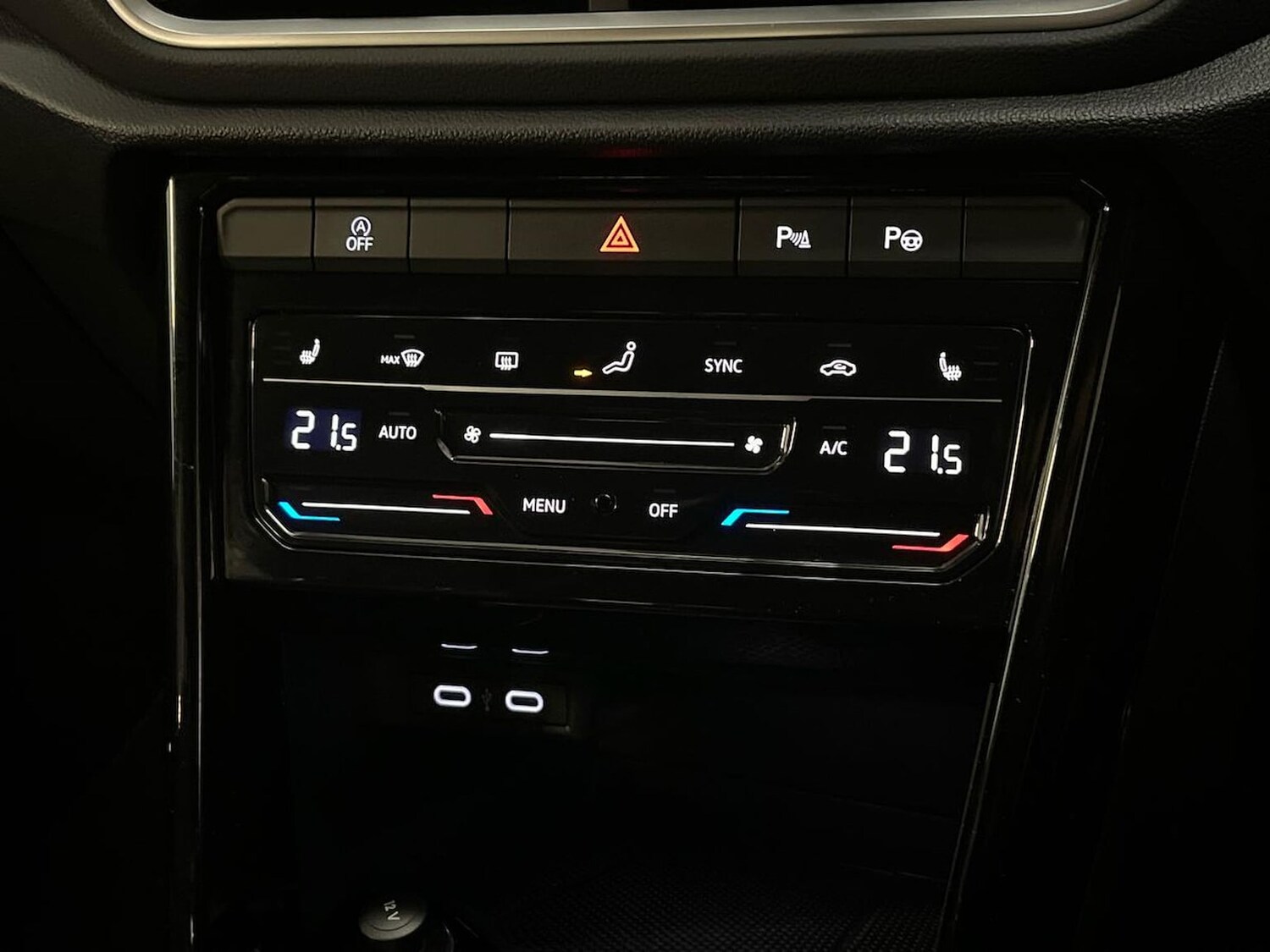 Used Volkswagen T-Roc 2024 for sale - 76134264: Photo 12