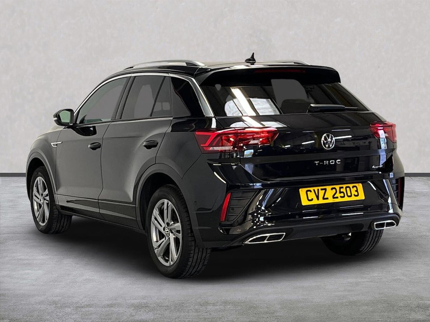 Used Volkswagen T-Roc 2024 for sale - 76134264: Photo 2