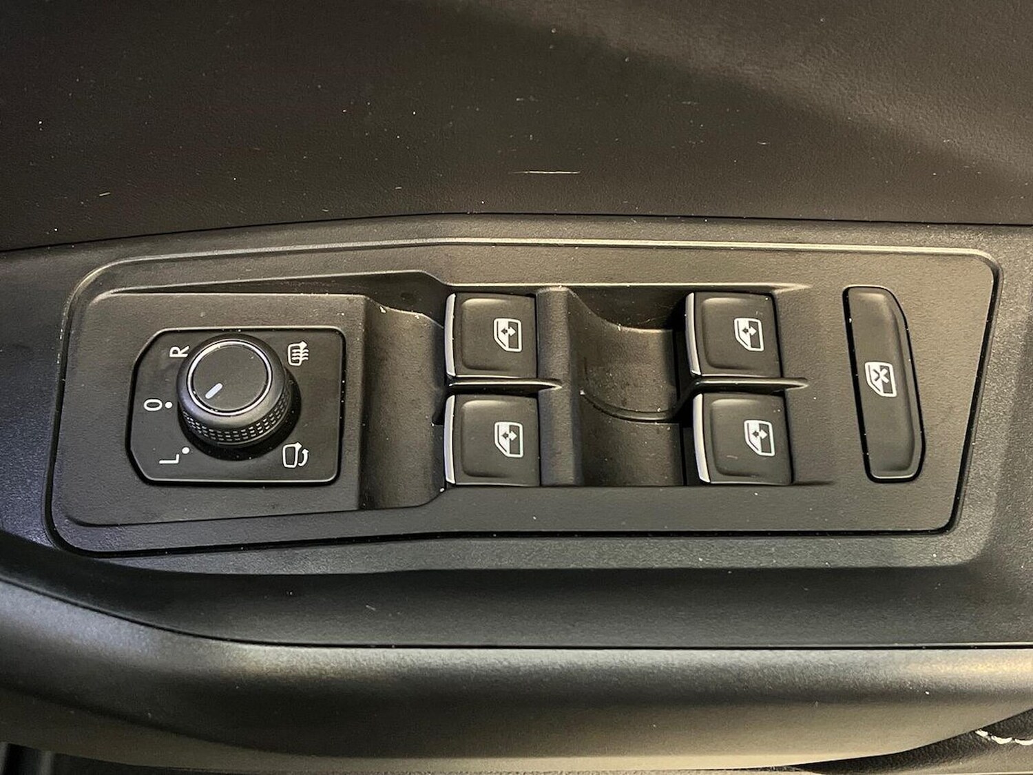 Used Volkswagen T-Roc 2024 for sale - 76134264: Photo 21