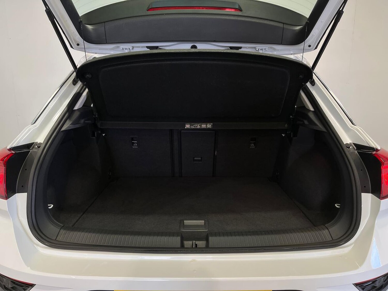 Used Volkswagen T-Roc 2020 for sale - 78195863: Photo 17