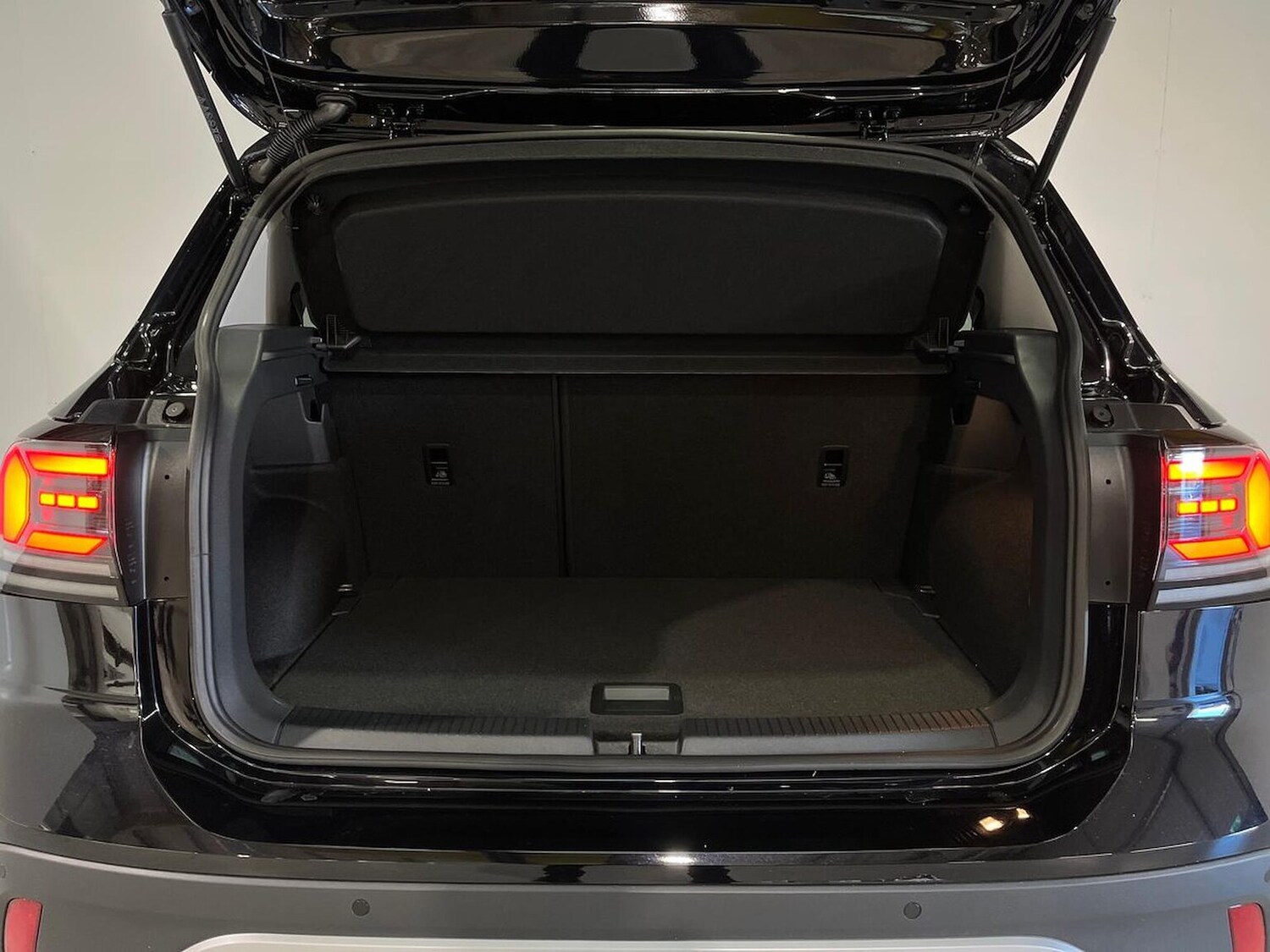 Used Volkswagen T-Cross 2025 for sale - 77488244: Photo 17