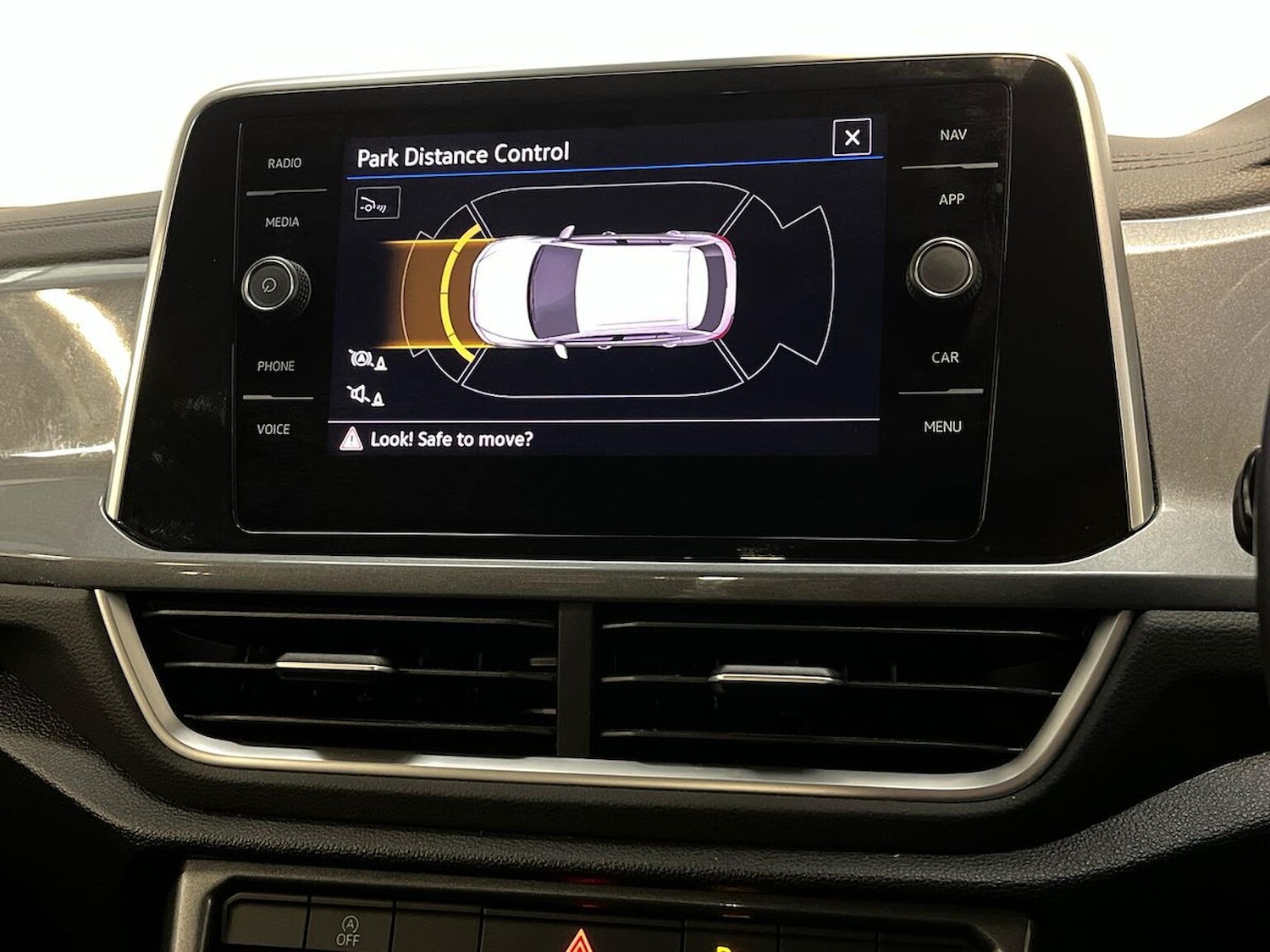 Used Volkswagen T-Roc 2022 for sale - 76478203: Photo 25