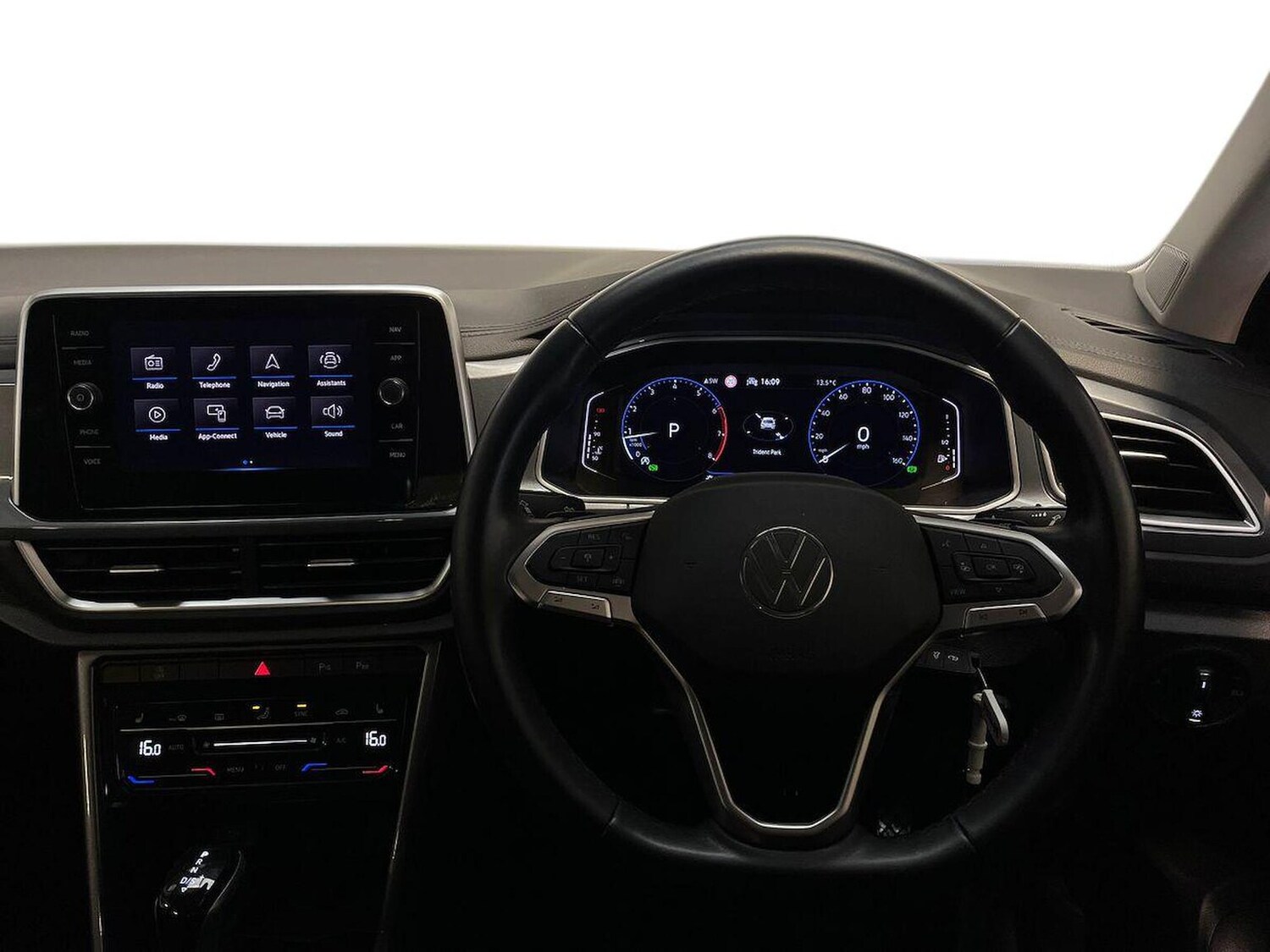 Used Volkswagen T-Roc 2022 for sale - 76478203: Photo 9