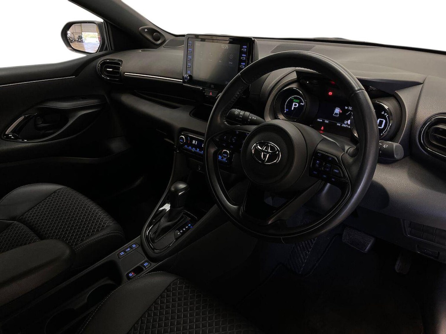 Used Toyota Yaris 2022 for sale - 76275132: Photo 15