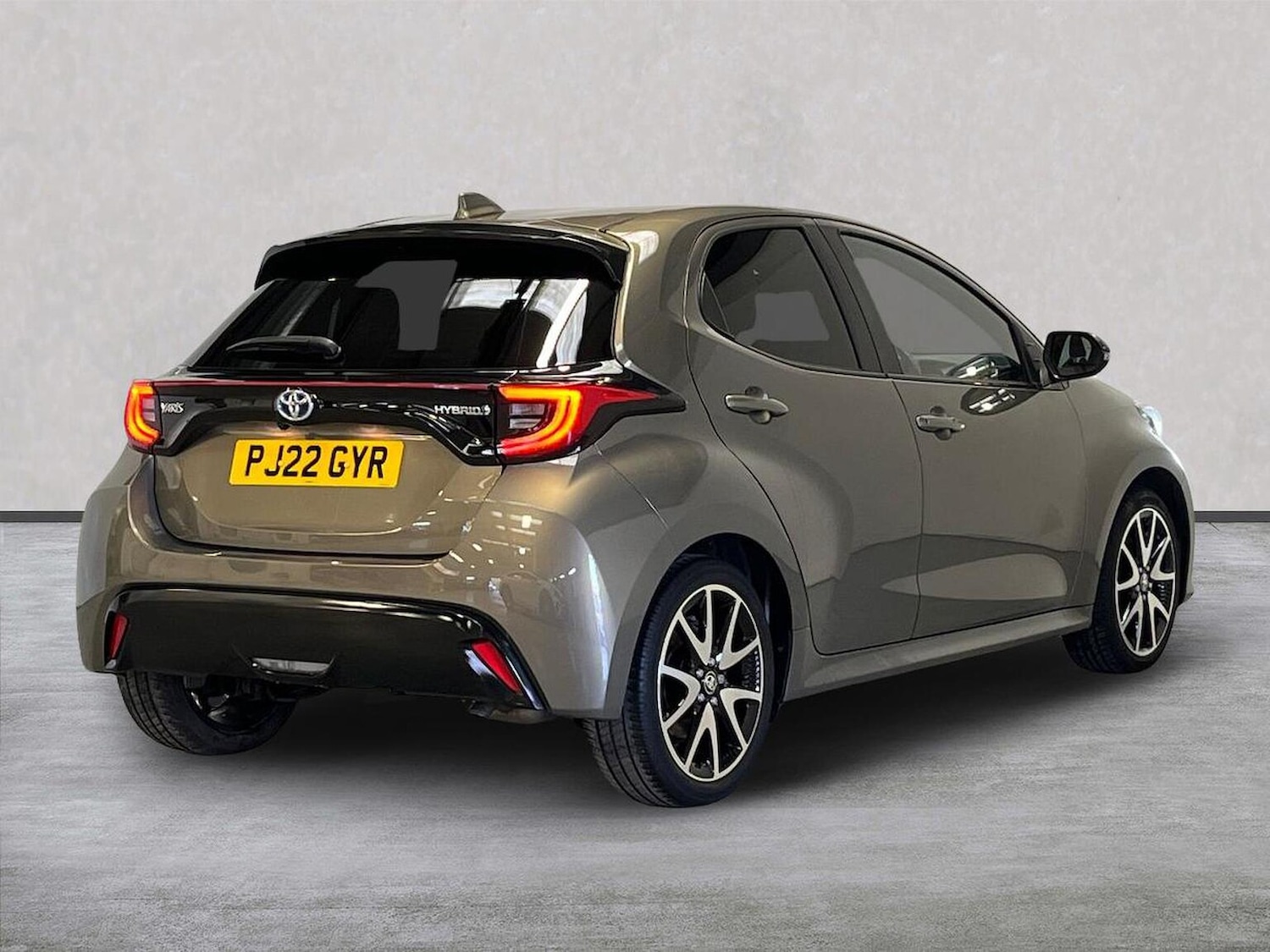 Used Toyota Yaris 2022 for sale - 76275132: Photo 18