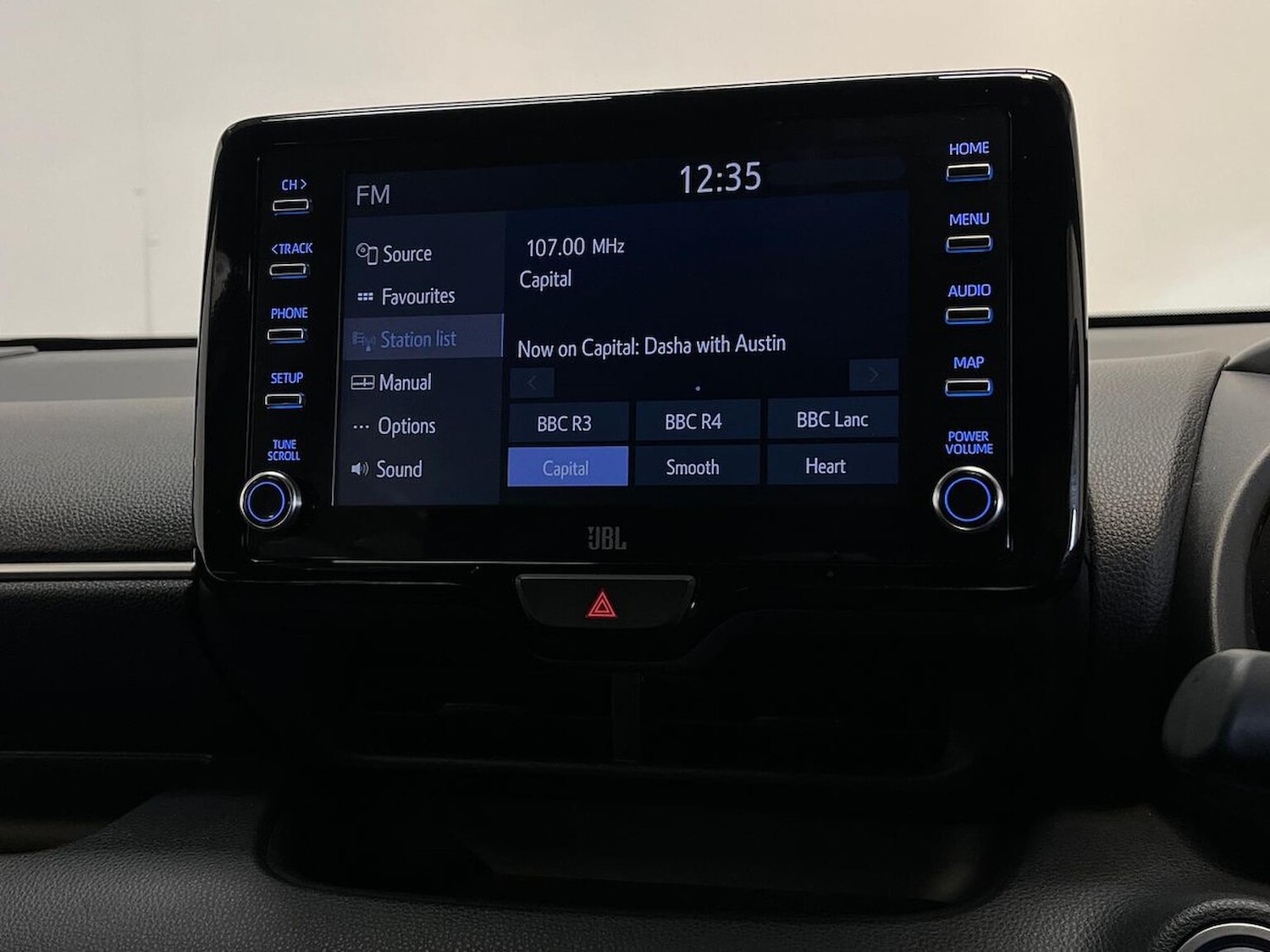 Used Toyota Yaris 2022 for sale - 76275132: Photo 24