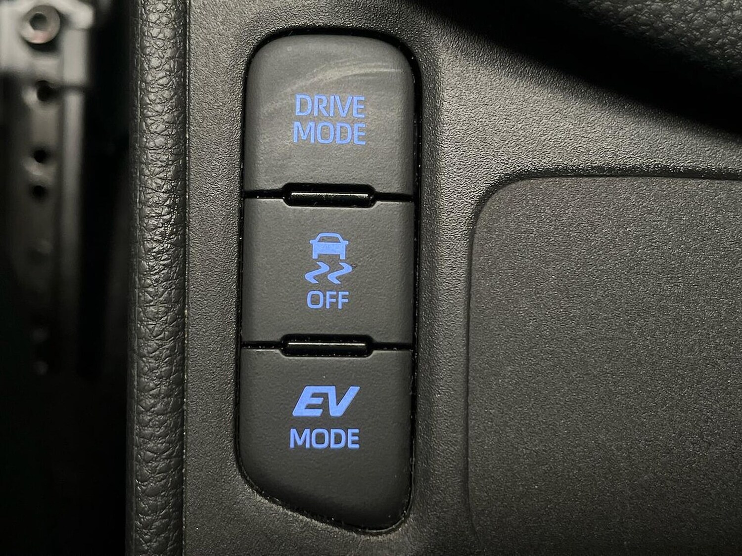 Used Toyota Yaris 2022 for sale - 76275132: Photo 32